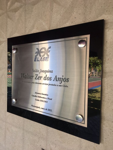 Placa de inauguração 